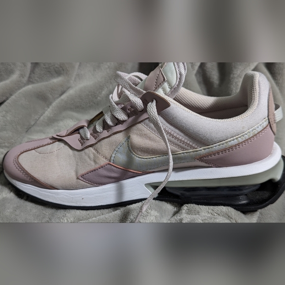 Nike Women's Air Max Pre-Venice/Grey Fog-Plum Fog-White Size 8.5 - DJ5407-500 - Picture 6 of 16